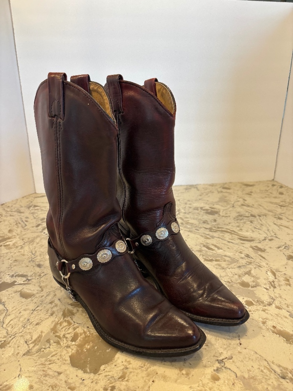 Women’s Vintage Abilene Concha Black Cherry Leather Western Cowboy Boots 6.5